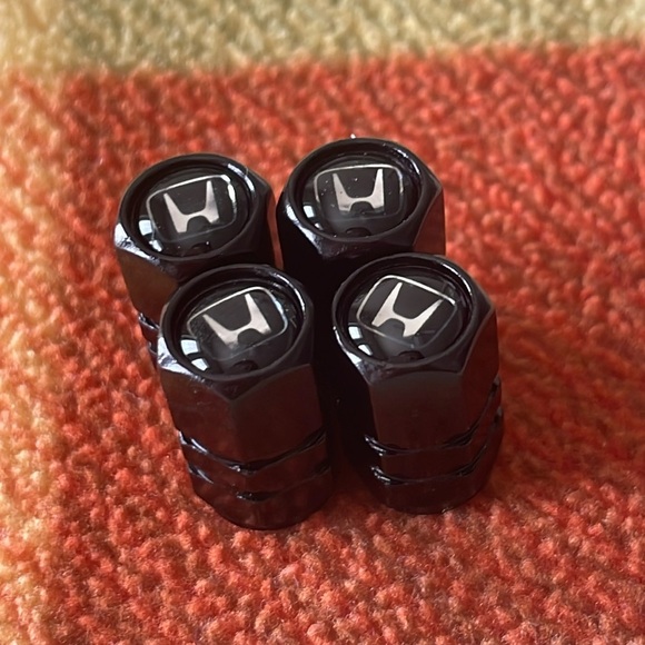 Four New Honda Logo Valve Stem Tire Covers - Picture 1 of 3